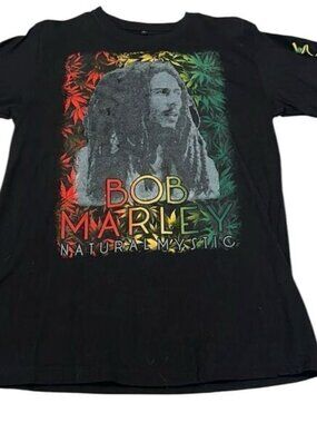 NWOT Aura Rootwear Bob Marley Natural Mystic T-shirt says sz L more like a M
